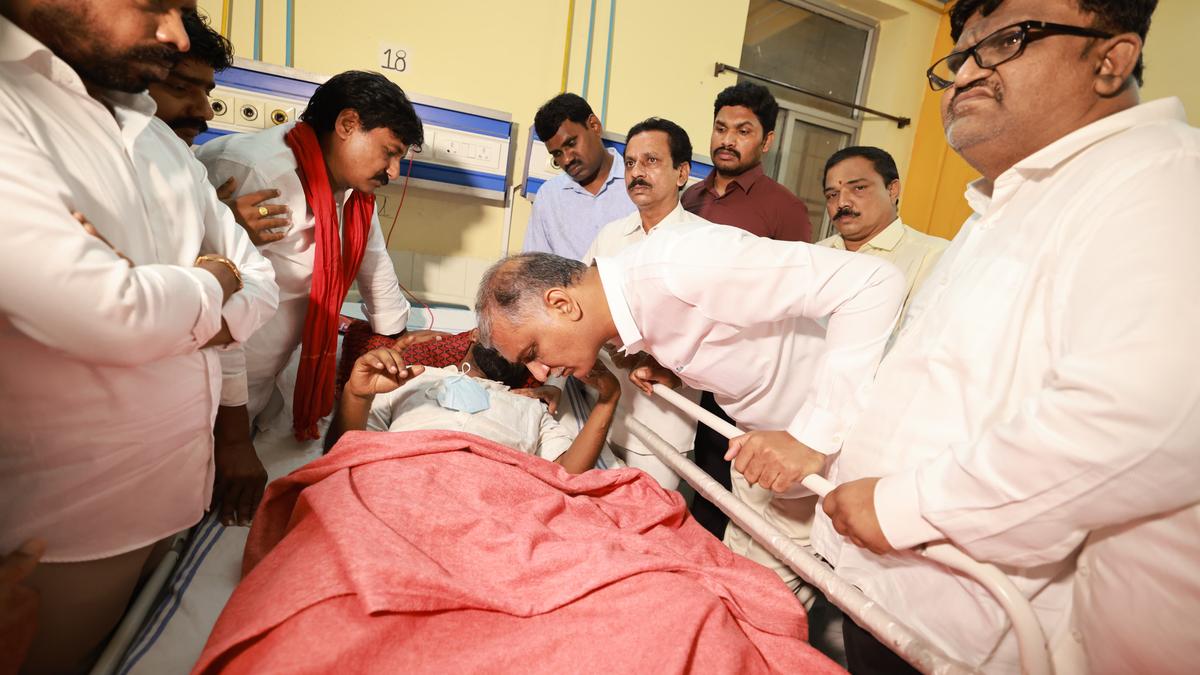 Harish meets fasting Motilal Naik at Gandhi Hospital, urges him to end protest